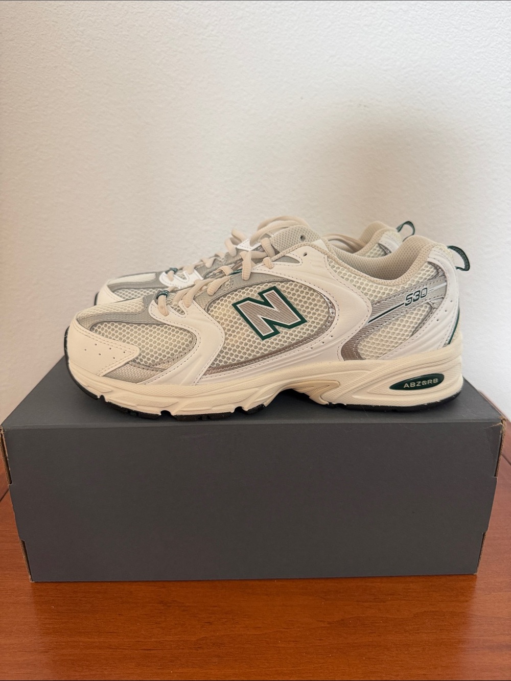 New Balance Cream and Green 530 Sneakers Womens 10.5